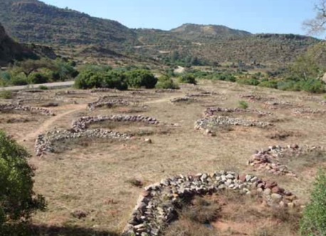 Figure 5.10: Eyebrow terraces on mildly sloping land (Ethiopia)