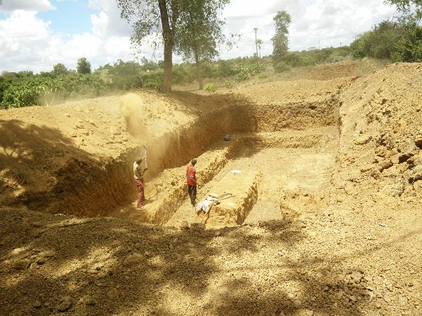 Developing a roadside pond in Kenya